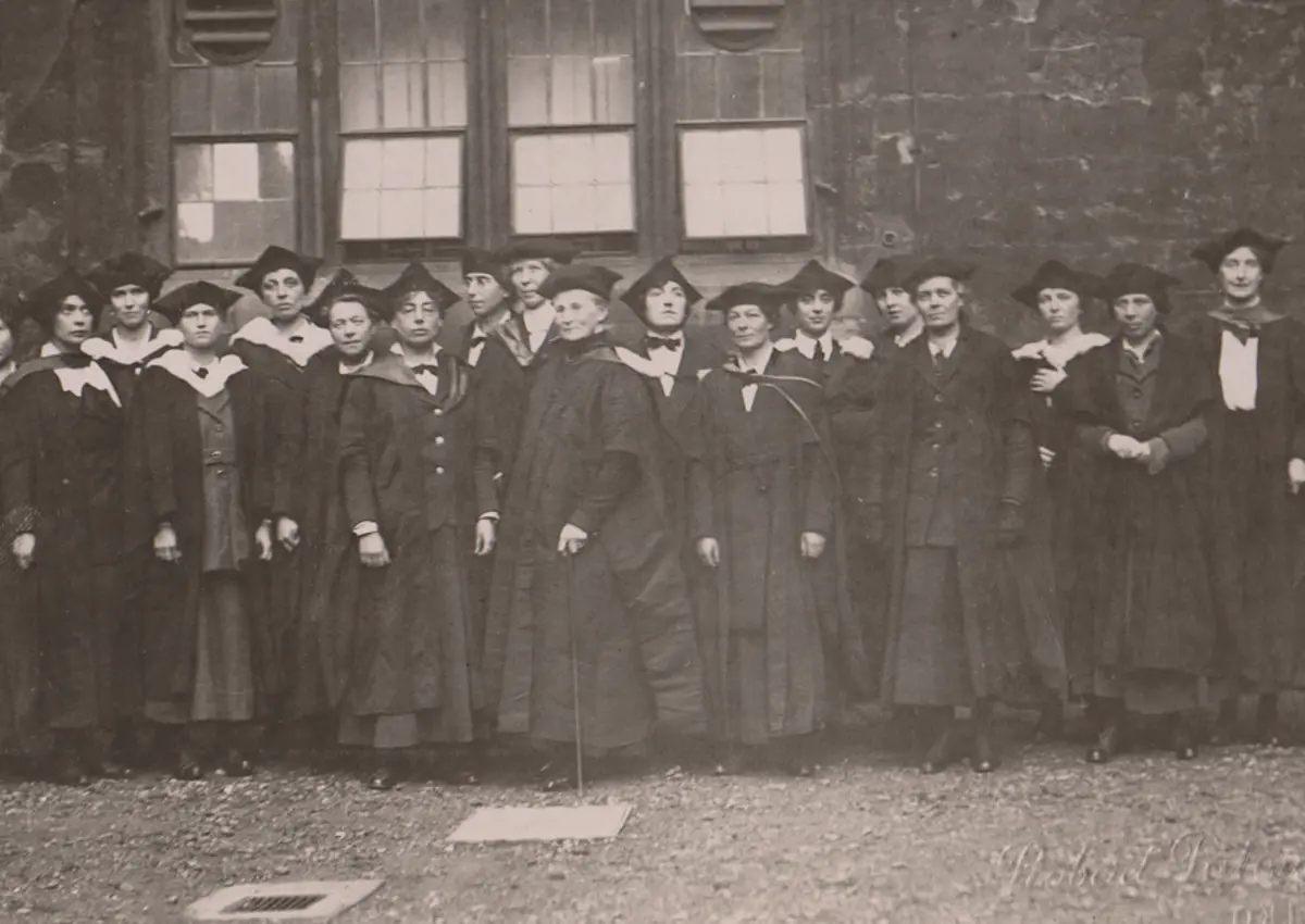 Black and white image showing Degree Day 1920 Oxford. 