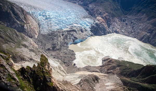 Second largest megatsunami triggered long-lived waves in Alaska fjord